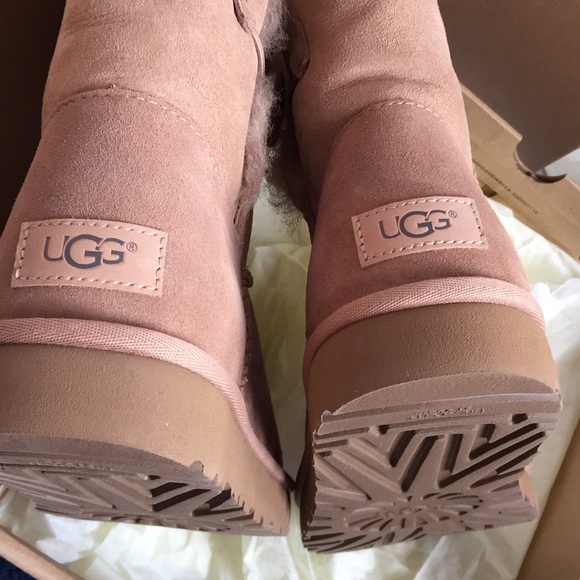 Ugg W Bailey Botton ll - Picture 3 of 4